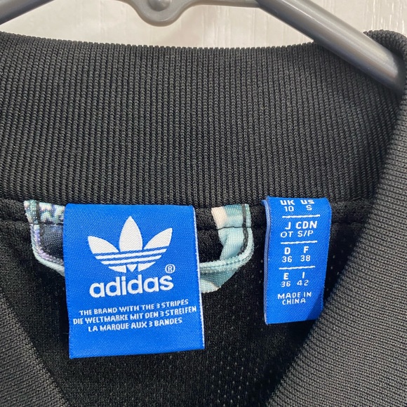 Adidas zip up sweater - Picture 3 of 3